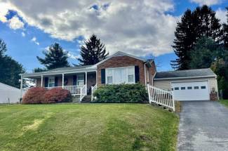 3 Vista Drive, New Cumberland, PA 17070